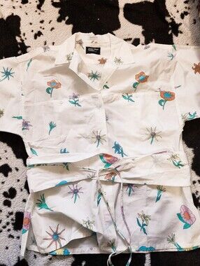WOMEN'S 80'S W/MATCHING BELT COASTAL BUTTON UP - WHITE